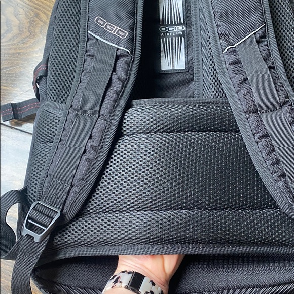 OGIO Travel Backpack - Picture 6 of 9